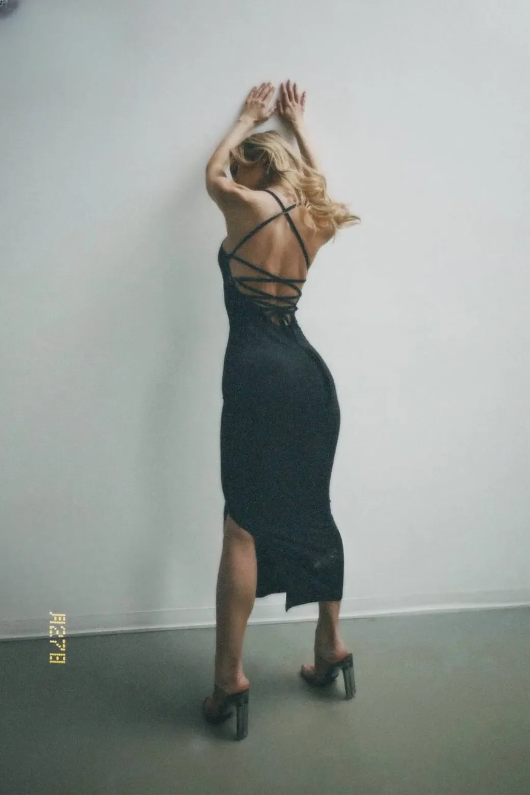 Bikini Model Марго thumbnail 5