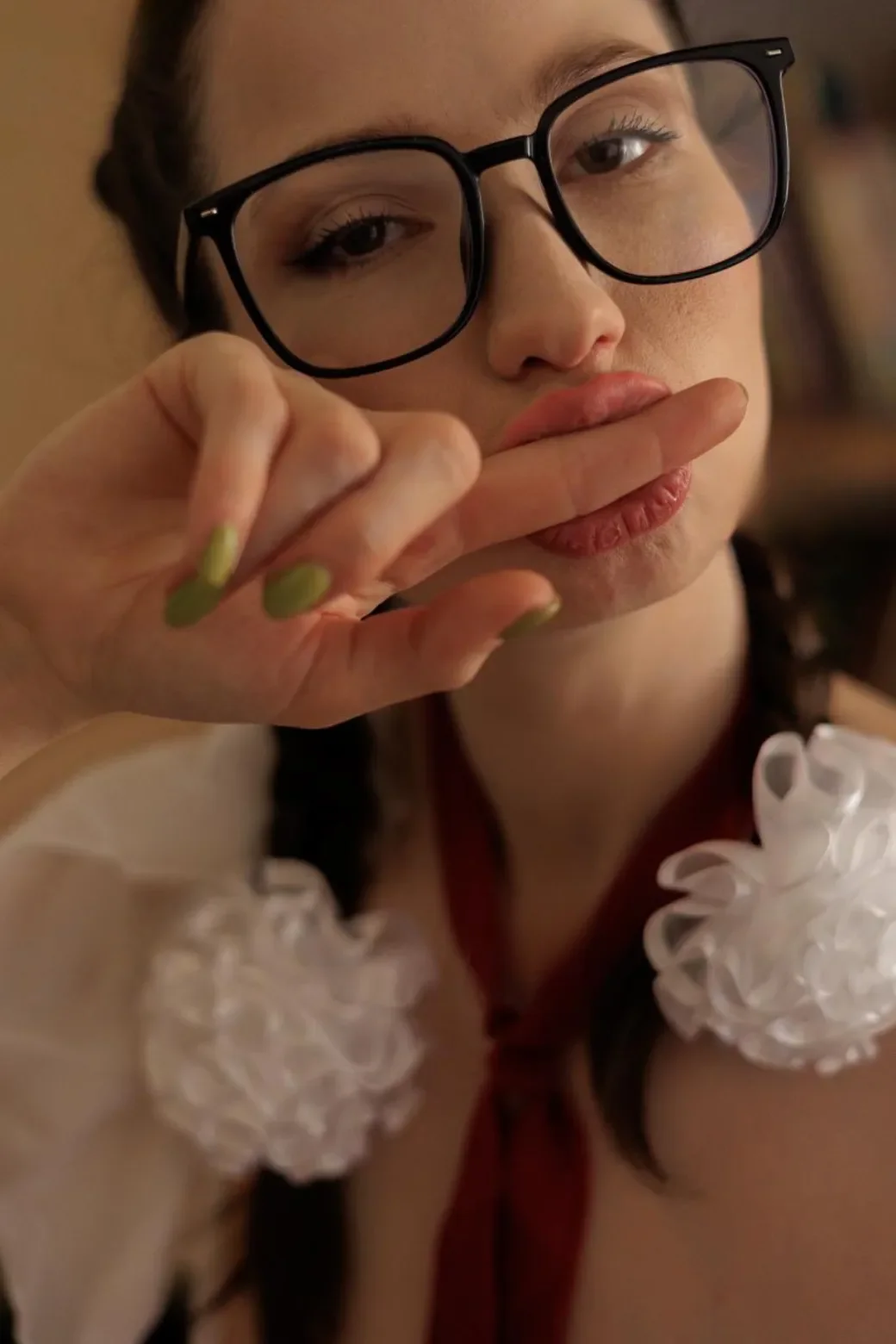 Yulechka Juicy Poigraem thumbnail 16
