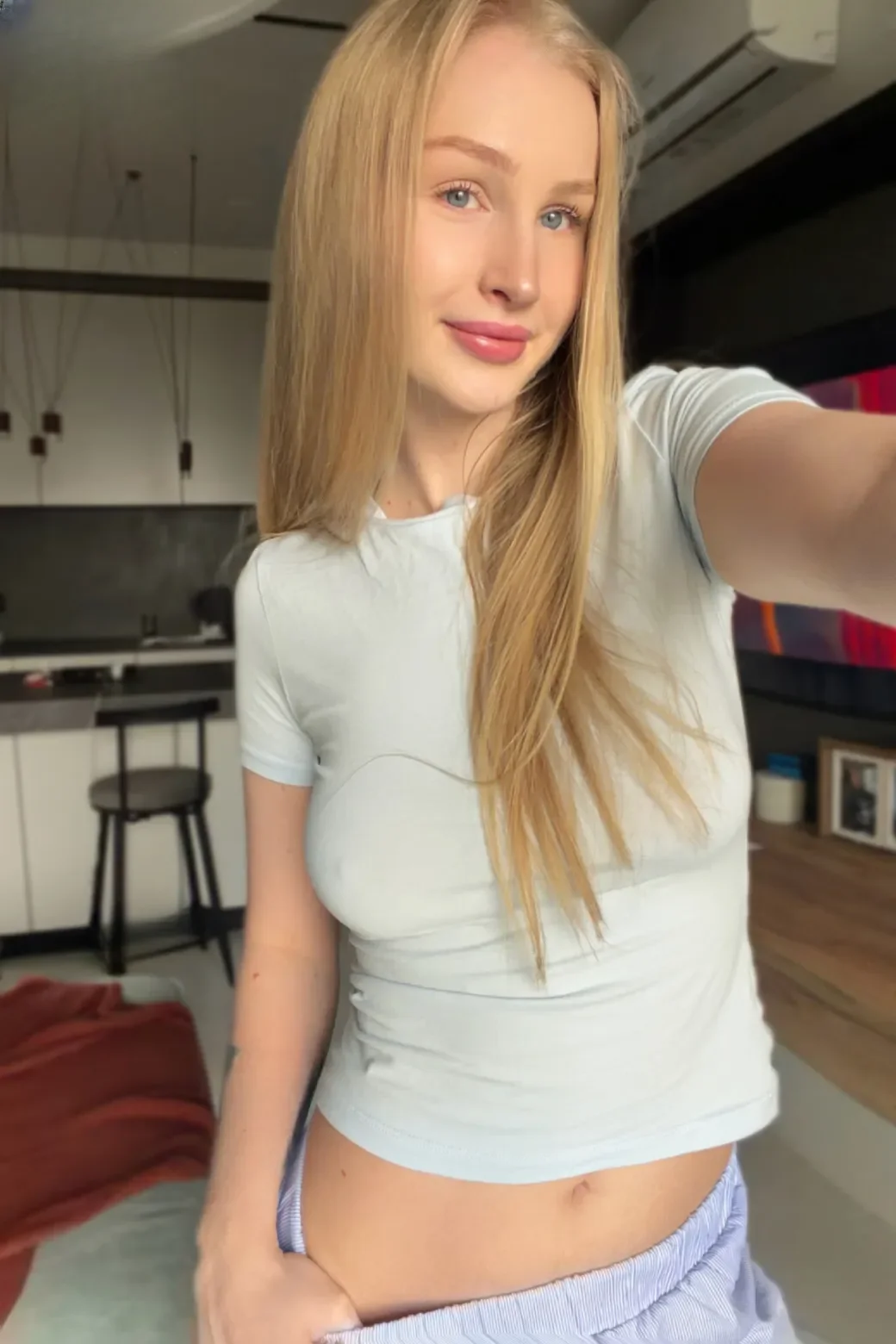 Chloe thumbnail 5
