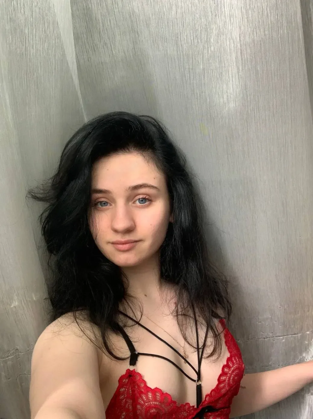 Anya thumbnail 4