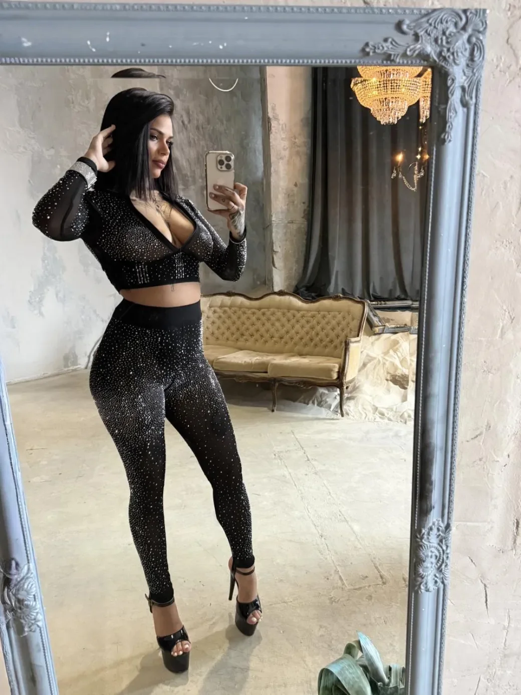 Angela thumbnail 16