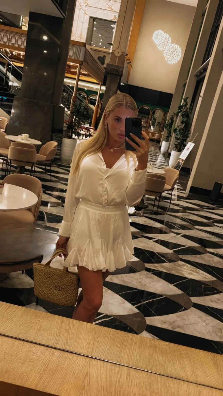 Elina thumbnail 8