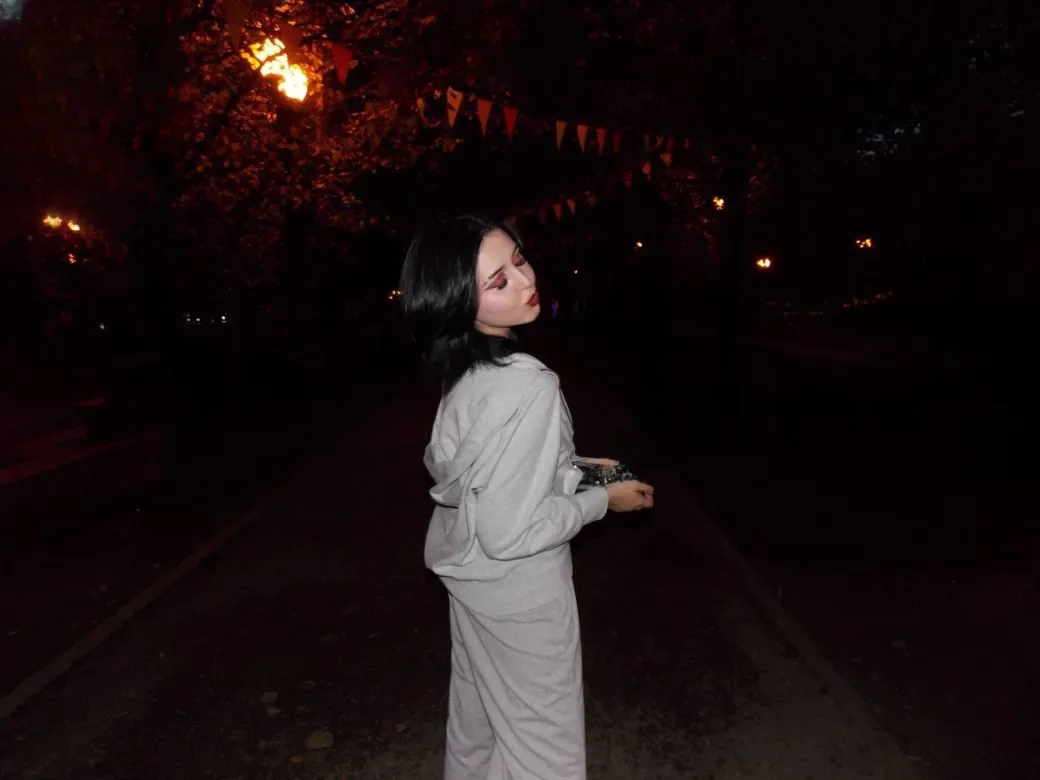 Vanessa thumbnail 12