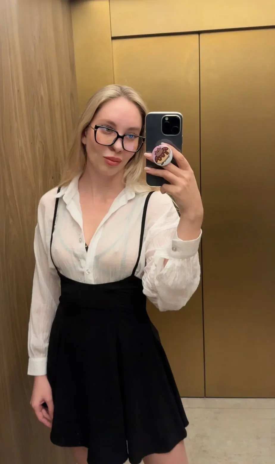 Karolina Savazh thumbnail 17